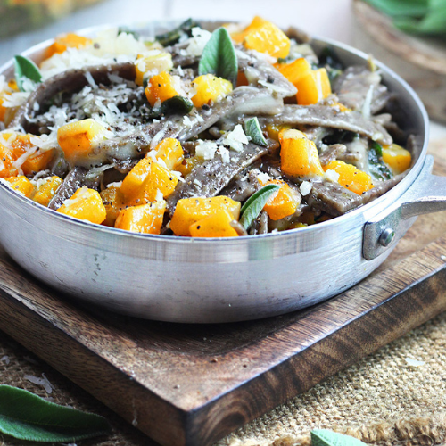 pizzoccheri-veloci-zucca-salvia