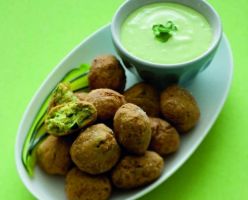 Falafel di Ceci e Zucchine con Maionese al Coriandolo