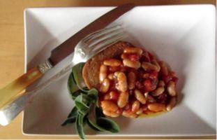 Toasted Bread with Baked Beans - Panito