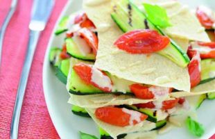 Millefoglie di Carasau e Pomodori con Crema di Pinoli