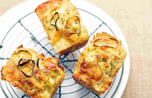 Mini Plumcake with Celery, Leek and Taleggio Cheese