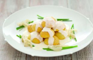 Profiterol with Jerusalem Artichokes and Melted Gorgonzola