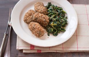 Borlotti polenta "meatballs" with green chicory and seeds