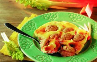 Rhubarb Gratin with Amaretti